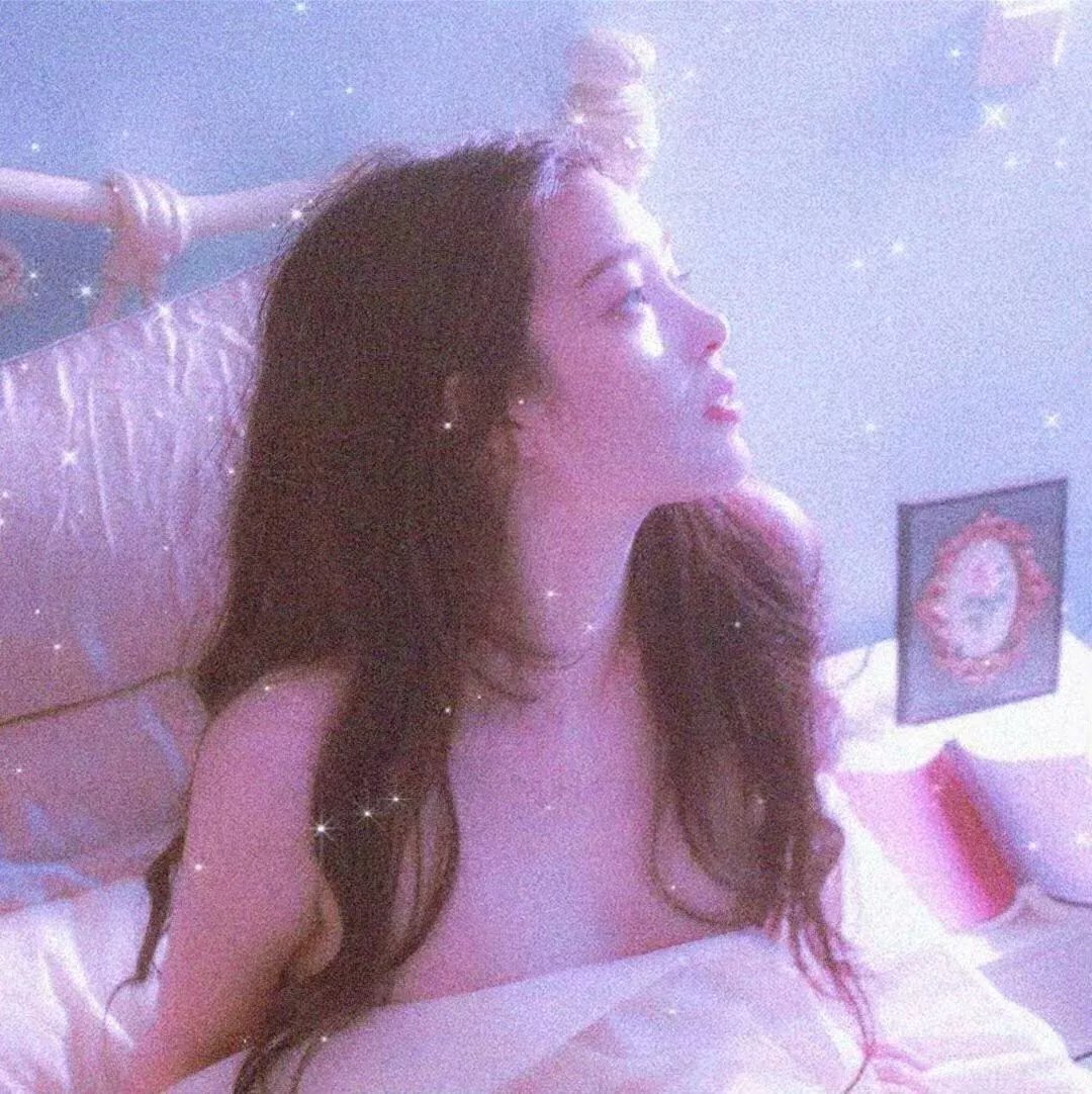 深夜的奇葩恋爱图鉴