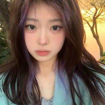 安静的前哨 海报